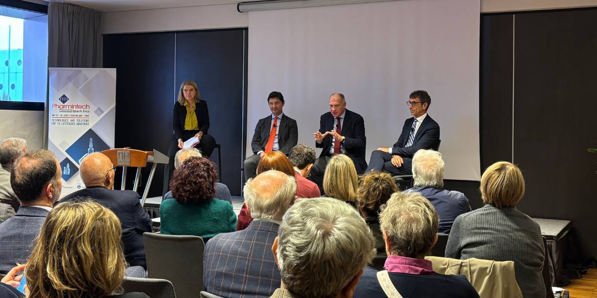 PH conf stampa 8 ottobre.png