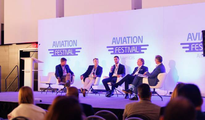 2024年美国迈阿密国际航空展览会：2,000多名访客参与