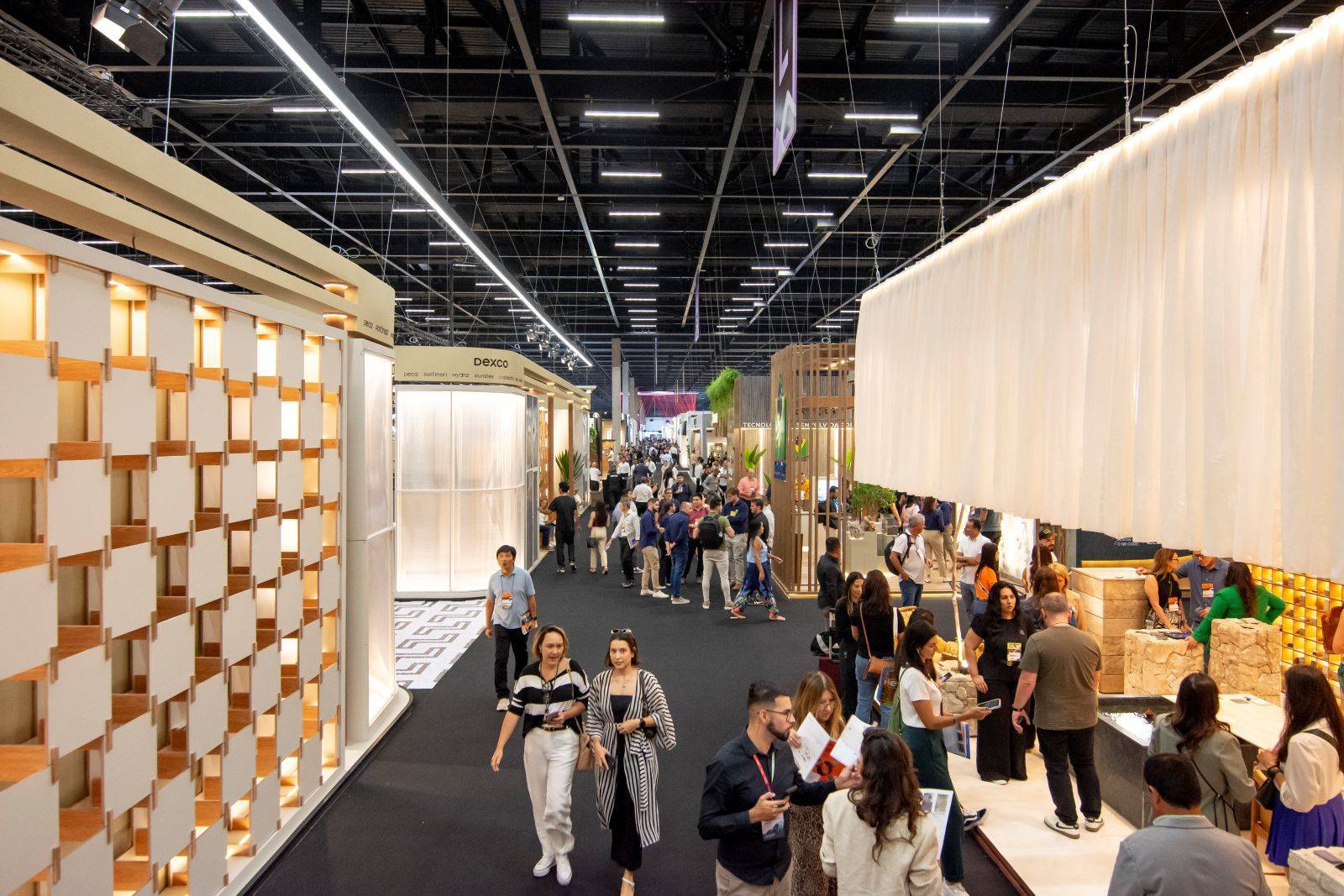 ʥ޹ʵװ|Ա|ע Expo Revestir 2025ȫ򽨲ҵʢ