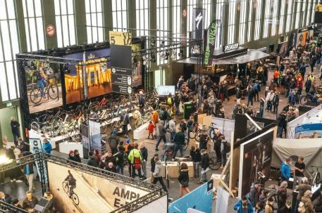 2025年比利时布鲁塞尔世界客车展览会：参展商与展台搭建商实用信息概览