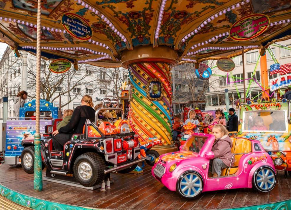 ʿ＾óչ BASLER HERBSTWARENMESSE 2025չָ