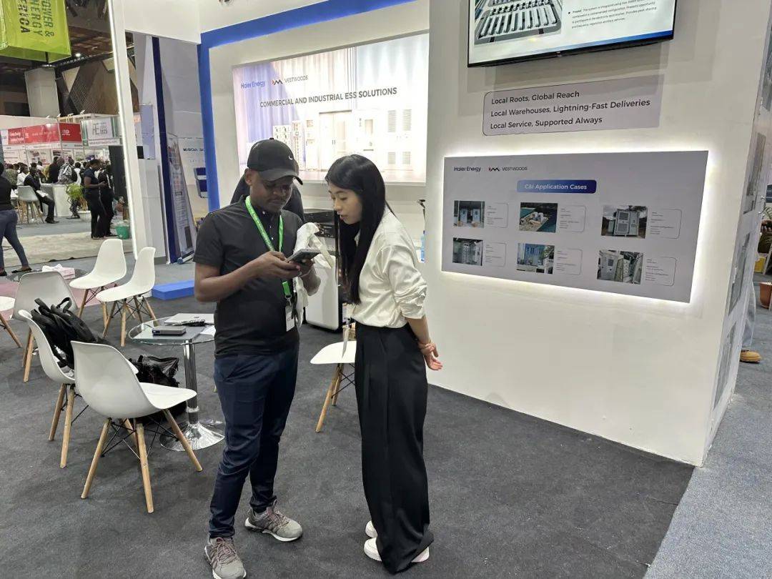 展会直击|微慕科技闪耀 Solar Africa 2025:以创新储能方案驱动非洲绿色能源转型 展会直击|微慕科技闪耀 Solar Africa 2025:以创新储能方案驱动非洲绿色能源转型