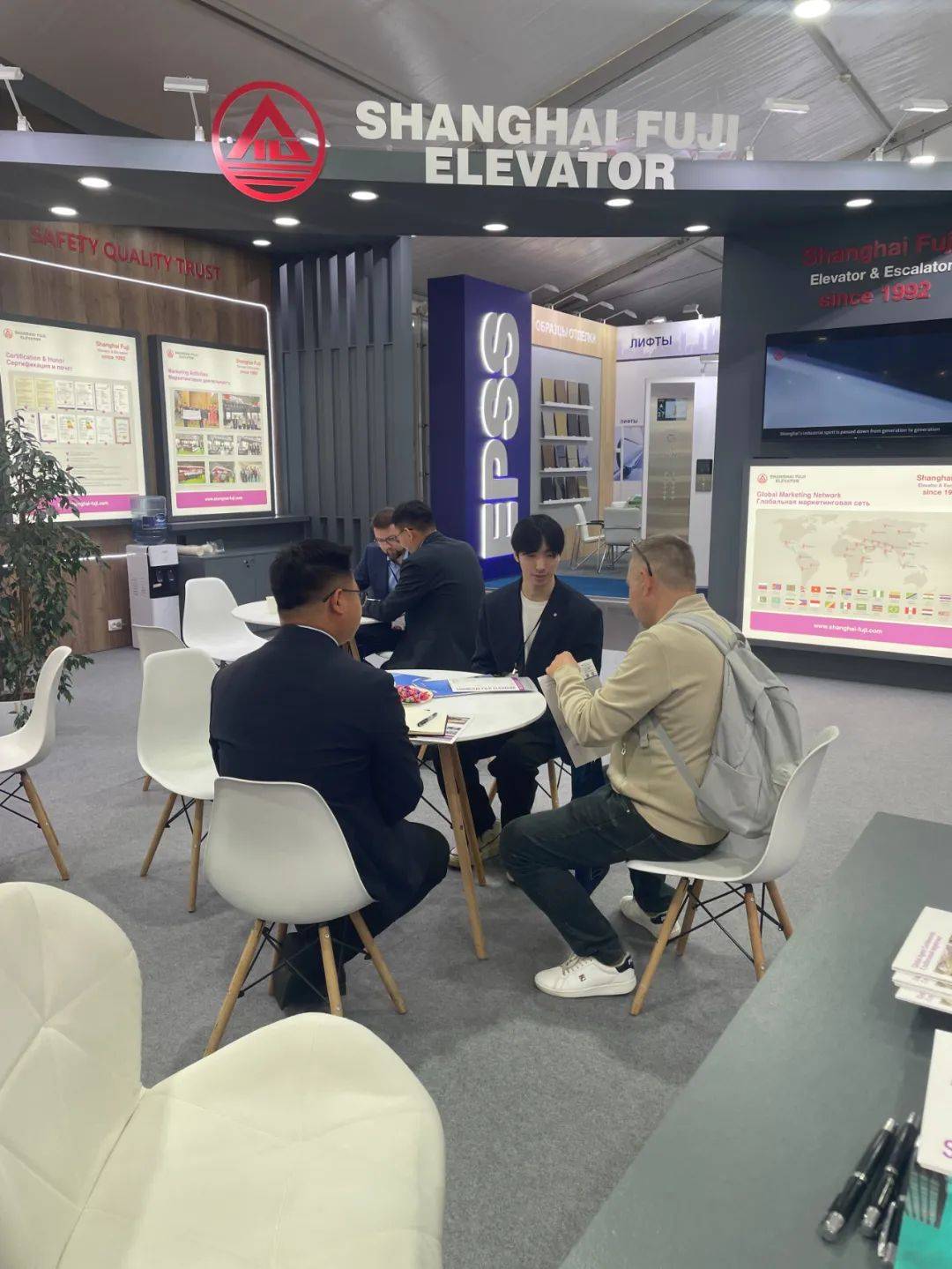 上海富士電梯成功亮相2025俄羅斯莫斯科電梯展覽會(huì) 上海富士電梯成功亮相2025俄羅斯莫斯科電梯展覽會(huì)