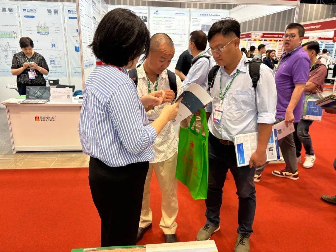 圓滿收官|(zhì)湖北領(lǐng)固2025越南涂料展 圓滿收官|(zhì)湖北領(lǐng)固2025越南涂料展