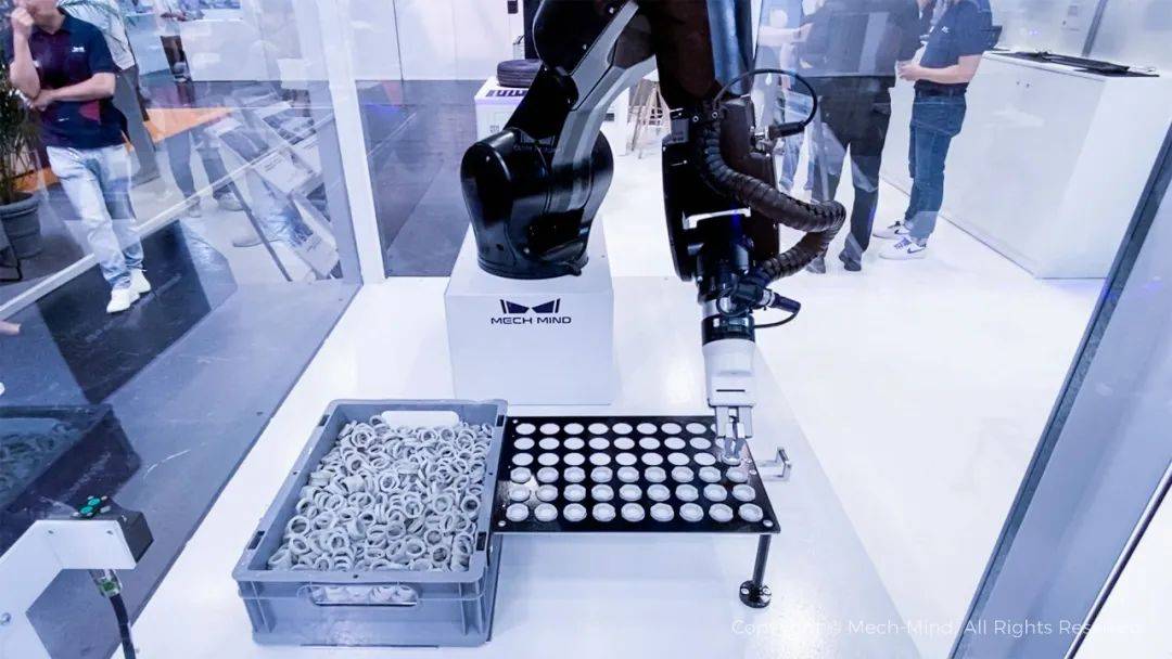 慕尼黑automatica 2025 | 梅卡曼德第三次亮相全球頂級自動化展，展出多項前沿具身智能技術(shù)及應(yīng)用