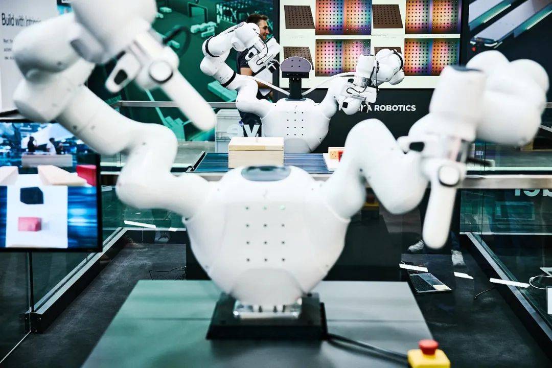 展會前沿｜Franka Robotics雙臂平臺亮相2025年 Automatica，全新升級Franka Research 3不容錯過！
