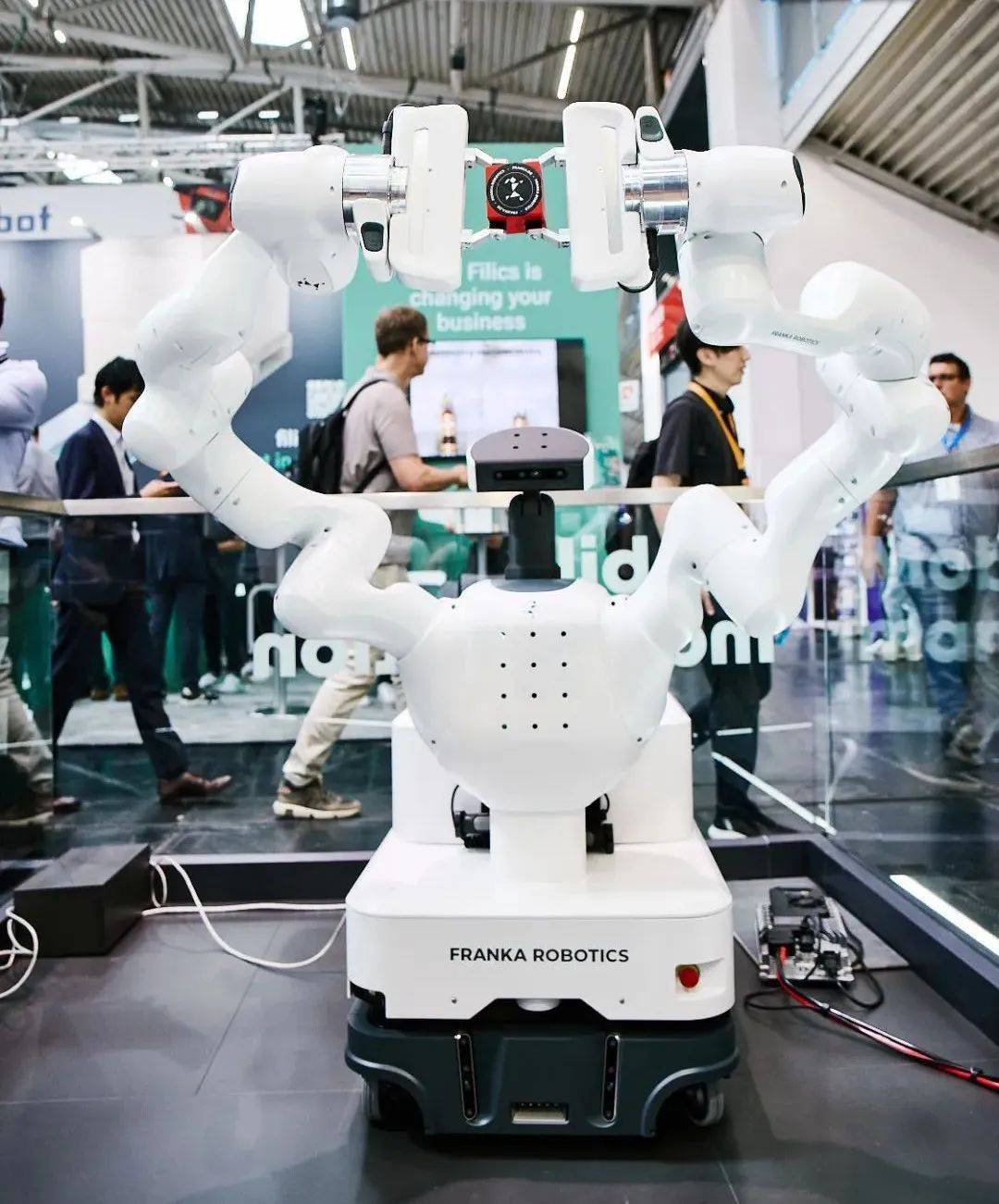 展會前沿｜Franka Robotics雙臂平臺亮相2025年 Automatica，全新升級Franka Research 3不容錯過！
