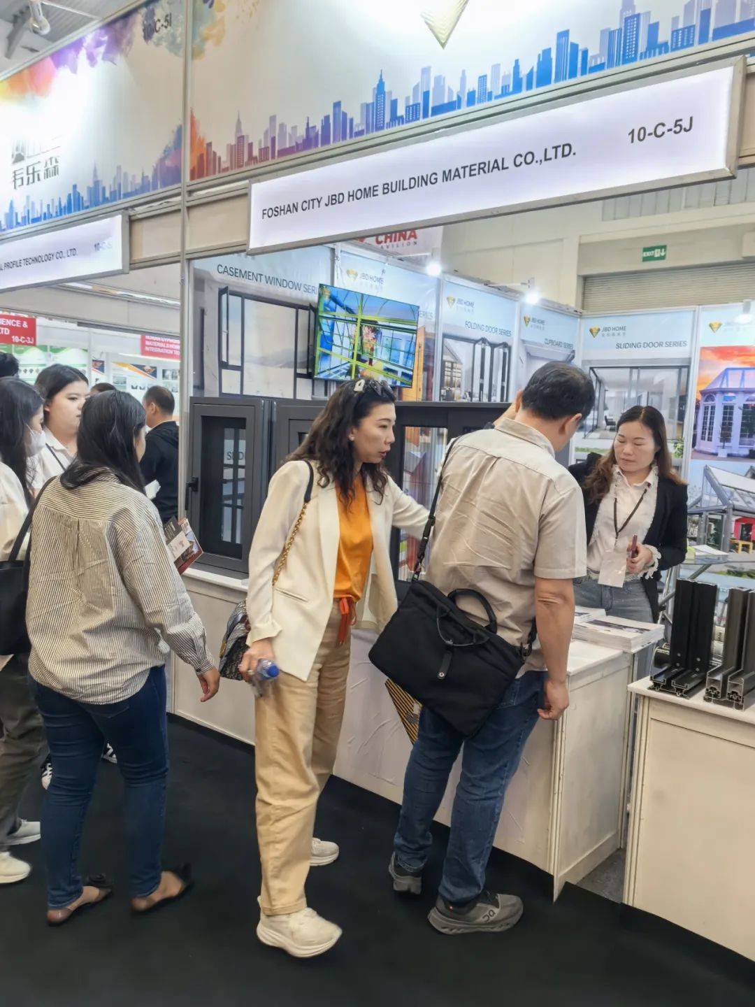 2025年印尼雅加達建材展會｜金伯頓家居建材再次出征，積極開拓海外市場！