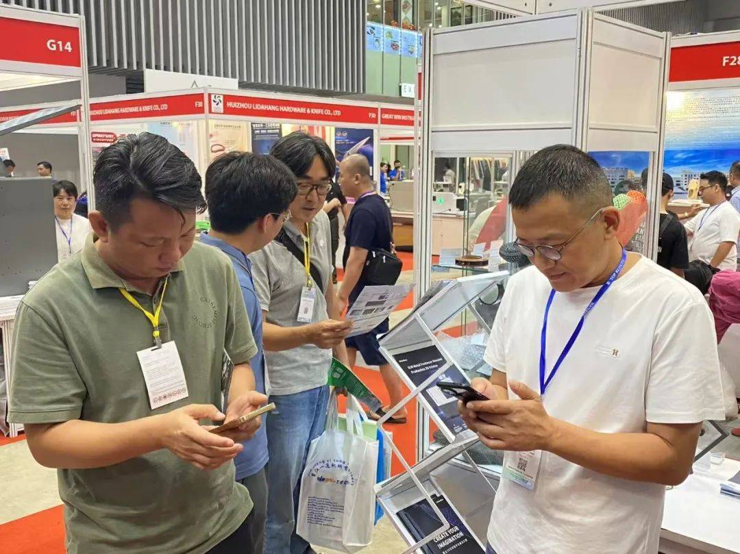 联泰科技隆重亮相2025越南国际鞋类、皮革及工业设备展览会暨越南国际鞋类、皮革制成品展览会 联泰科技隆重亮相2025越南国际鞋类、皮革及工业设备展览会暨越南国际鞋类、皮革制成品展览会