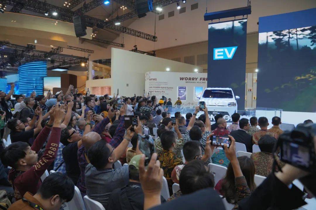 印尼国际车展(GIIAS 2025)新能源汽车技术全面进化,五菱印尼开启发展新篇章 印尼国际车展(GIIAS 2025)新能源汽车技术全面进化,五菱印尼开启发展新篇章