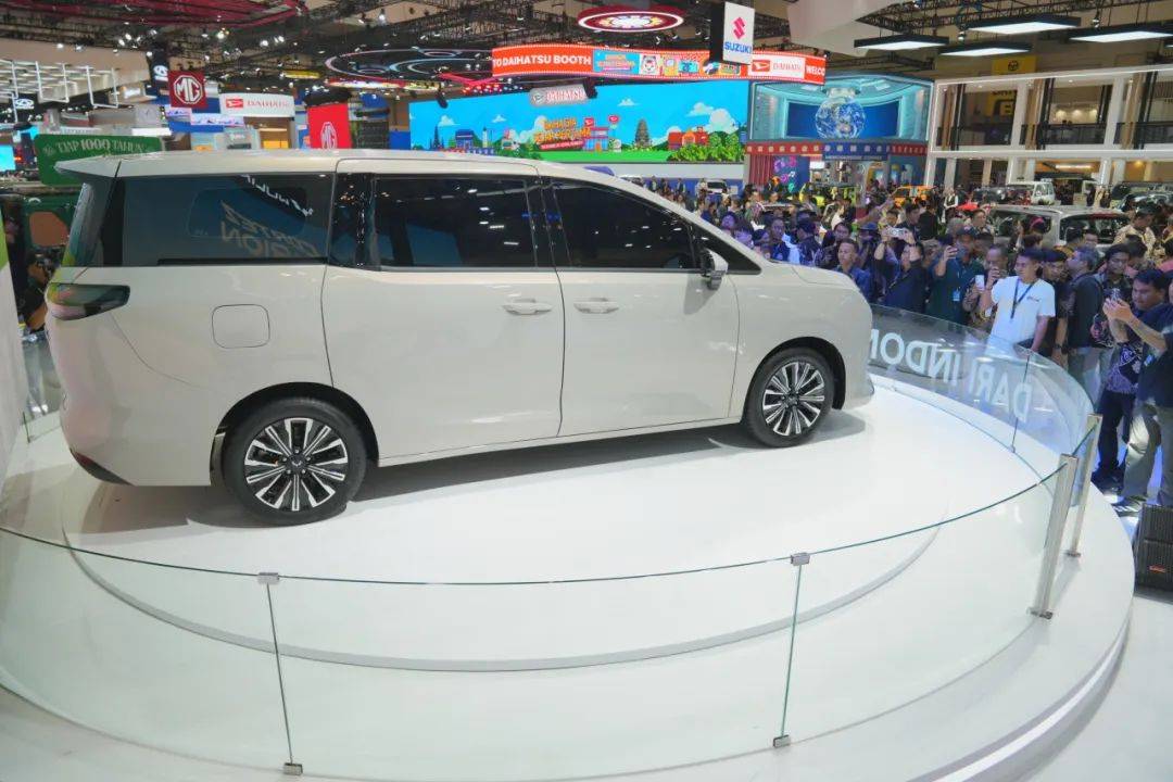 印尼国际车展(GIIAS 2025)新能源汽车技术全面进化,五菱印尼开启发展新篇章 印尼国际车展(GIIAS 2025)新能源汽车技术全面进化,五菱印尼开启发展新篇章