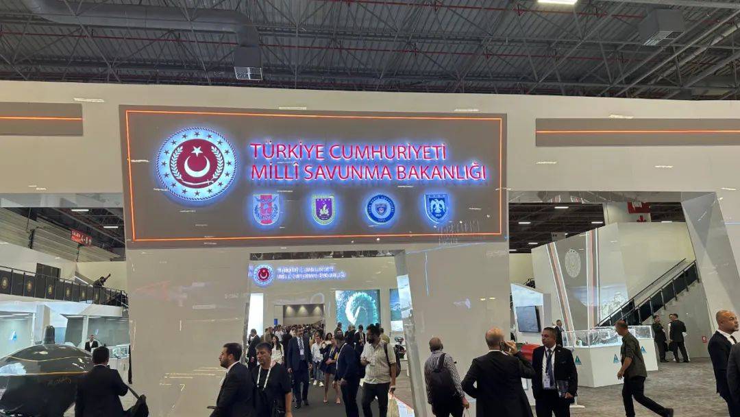 IDEF 2025丨从技术展示到合作落地,华擎创新再拓国际版图 IDEF 2025丨从技术展示到合作落地,华擎创新再拓国际版图
