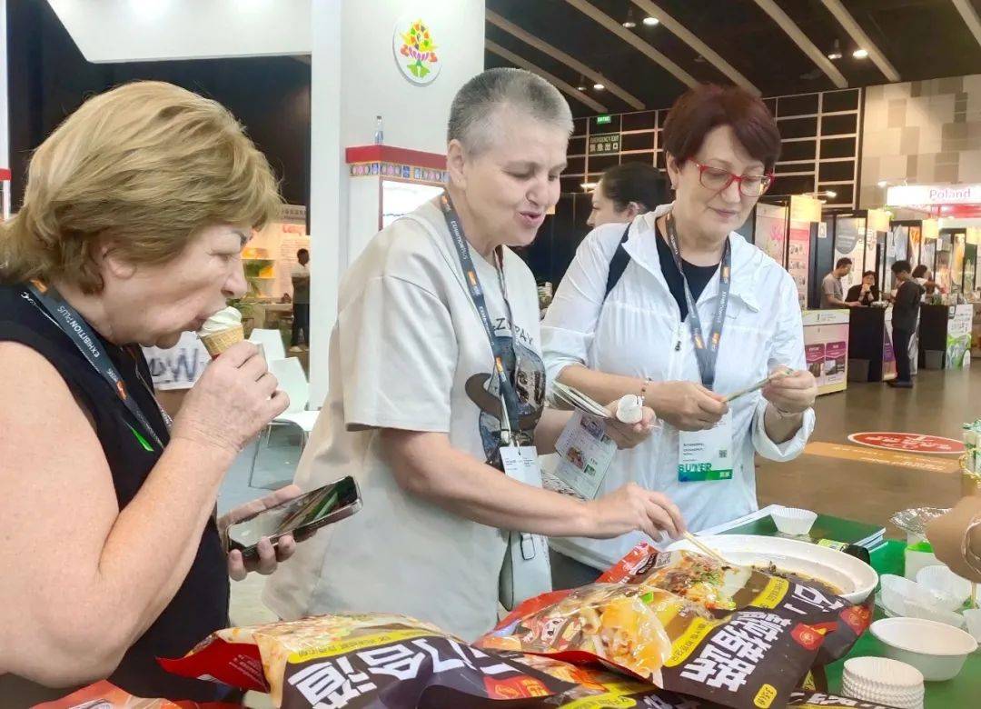 湘味飘香 风靡香江 | 湘佳美食闪耀2025香港美食博览会